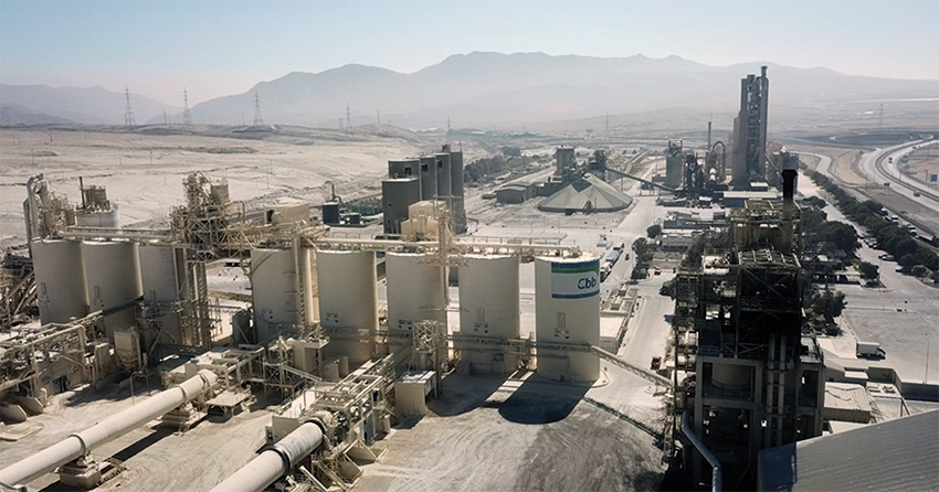 Zementwerk in Antofagasta in Chile