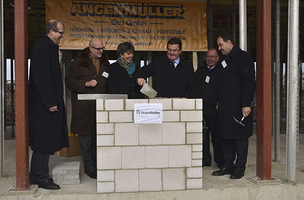 Grundsteinlegung Fraunhofer-Zentrum HTL